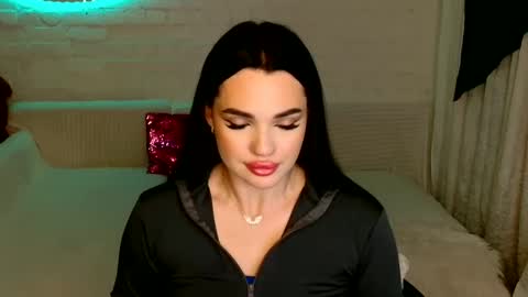 tasty_babyy online show from March 10, 2025, 7:40 pm