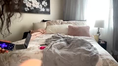 Snapshot of tatiannatease chatting on January 28, 2025, 10:12 pm Tatianna Marie online show from January 28, 2025, 10:12 pm