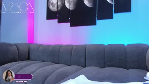 Snapshot of tatii_moon chatting on November 30, 2025, 6:06 am Tati online show from November 30, 2025, 6:06 am