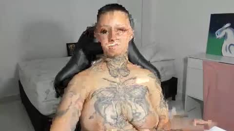 Snapshot of tatoo_girl chatting on March 11, 2025, 9:04 pm jess online show from March 11, 2025, 9:04 pm