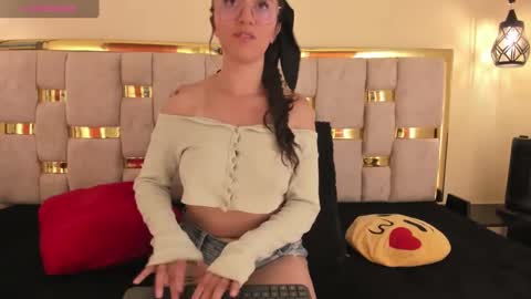 Snapshot of tattaa_3 chatting on March 1, 2025, 8:31 pm tattaa 3 online show from March 1, 2025, 8:31 pm