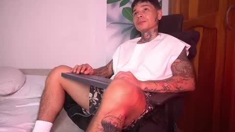 Snapshot of tattokoi chatting on September 19, 2025, 7:36 pm tattokoi online show from September 19, 2025, 7:36 pm