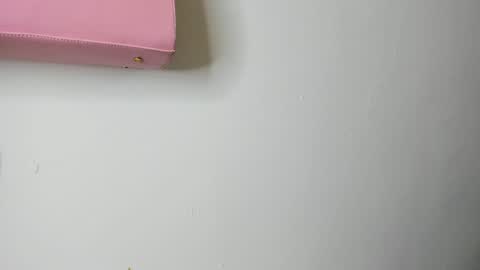 High Mami  online show from January 28, 2025, 12:47 am