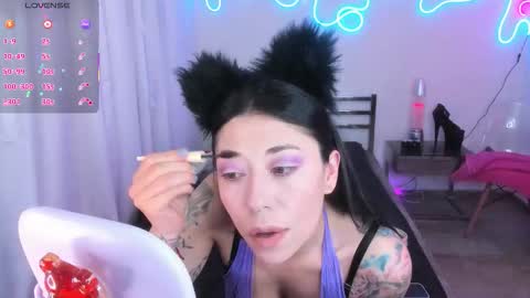 High Mami  online show from September 27, 2025, 3:44 am