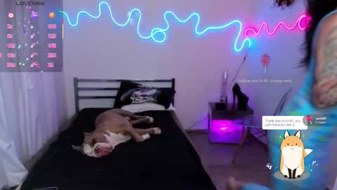 High Mami  online show from September 30, 2025, 7:13 am