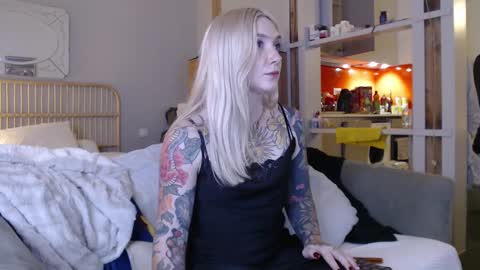tattoobbgirl online show from February 10, 2025, 9:04 pm