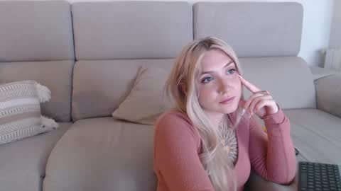 tattoobbgirl online show from September 18, 2025, 6:54 pm