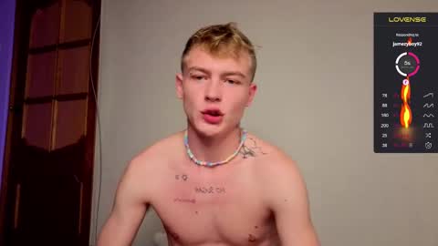 Alex but u can call me Theo online show from September 17, 2025, 4:41 pm