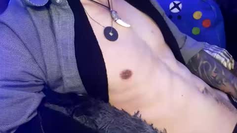 Snapshot of tattooman777 chatting on November 8, 2025, 6:24 am Jean pool online show from November 8, 2025, 6:24 am