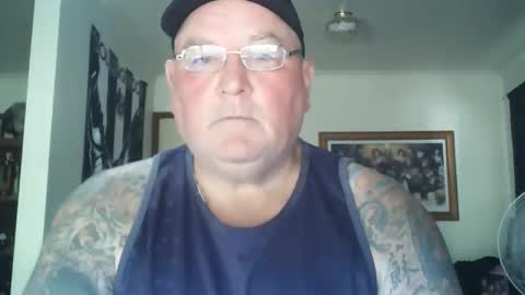 Snapshot of tattzsexy chatting on October 29, 2025, 2:03 am tattzsexy online show from October 29, 2025, 2:03 am
