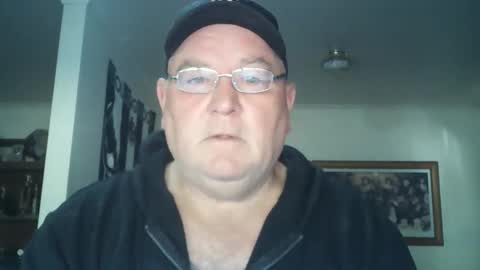 Snapshot of tattzsexy chatting on October 29, 2025, 10:44 pm tattzsexy online show from October 29, 2025, 10:44 pm