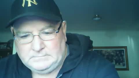 Snapshot of tattzsexy chatting on November 10, 2025, 10:09 pm tattzsexy online show from November 10, 2025, 10:09 pm