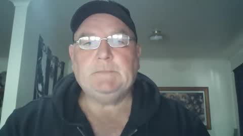 Snapshot of tattzsexy chatting on November 27, 2025, 10:56 pm tattzsexy online show from November 27, 2025, 10:56 pm