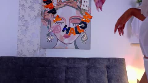 Taty Miller online show from October 21, 2025, 3:46 pm