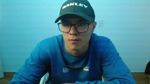 Snapshot of taurus4k chatting on February 20, 2025, 10:26 pm taurus4k online show from February 20, 2025, 10:26 pm