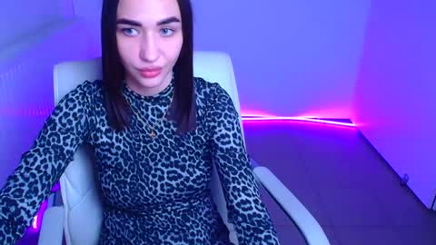 Tayla online show from September 23, 2025, 6:55 pm