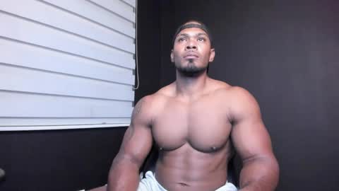 Snapshot of tayler_waka chatting on January 30, 2025, 11:55 pm Tyler online show from January 30, 2025, 11:55 pm