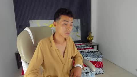 TAYLER online show from December 17, 2025, 3:56 am