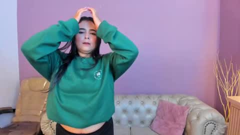 Snapshot of taylor_bennet chatting on September 13, 2025, 11:54 am Taylor Bennet online show from September 13, 2025, 11:54 am