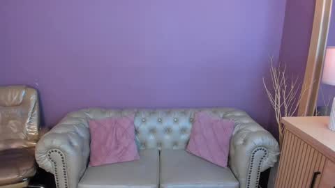 Snapshot of taylor_bennet chatting on September 18, 2025, 12:07 pm Taylor Bennet online show from September 18, 2025, 12:07 pm