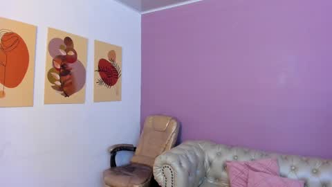 Snapshot of taylor_bennet chatting on September 19, 2025, 12:06 pm Taylor Bennet online show from September 19, 2025, 12:06 pm