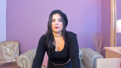 Snapshot of taylor_bennet chatting on October 22, 2025, 12:05 pm Taylor Bennet online show from October 22, 2025, 12:05 pm