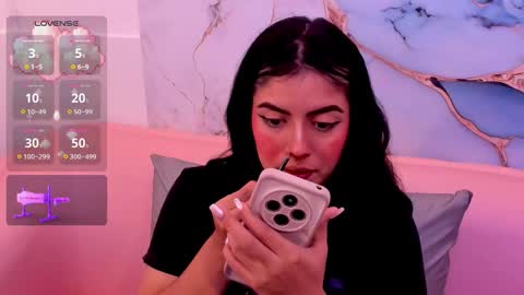 taylor_cupper_ online show from November 9, 2025, 3:27 am