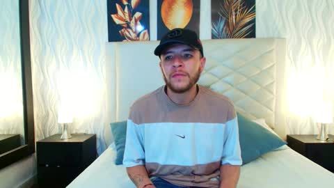 Taylor online show from November 18, 2025, 10:36 pm