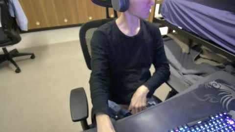 Snapshot of tbone_93 chatting on October 17, 2025, 1:53 am Tbone online show from October 17, 2025, 1:53 am