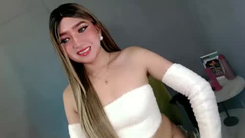 Snapshot of te_amo28 chatting on March 10, 2025, 9:51 pm ellaine online show from March 10, 2025, 9:51 pm