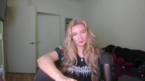 Snapshot of teamtragic chatting on January 2, 2025, 3:37 am Katy online show from January 2, 2025, 3:37 am