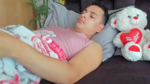 Snapshot of teddy_cowboy chatting on January 19, 2025, 12:28 pm Follow me on Twitter boys ryder and instagram teddyscoot 12 online show from January 19, 2025, 12:28 pm