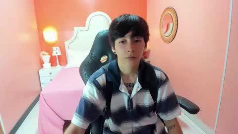 T E D D Y online show from December 22, 2025, 7:44 pm