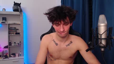 Teddy online show from December 19, 2024, 1:07 am