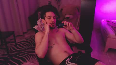 Teddy online show from March 3, 2025, 3:30 am