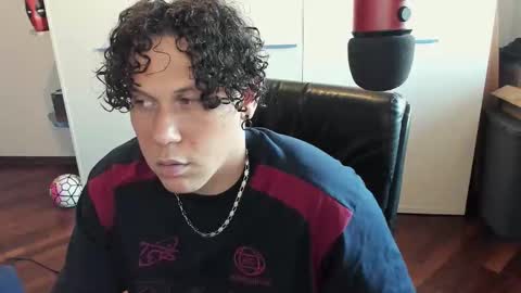 tedhmicro25 online show from October 18, 2025, 10:16 am