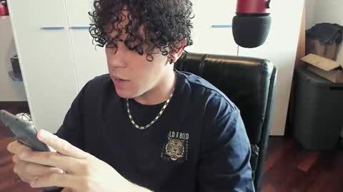 tedhmicro25 online show from October 19, 2025, 11:44 am