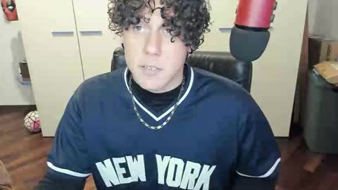 tedhmicro25 online show from November 8, 2025, 9:09 am