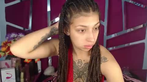 Snapshot of teeennaugthy18 chatting on January 14, 2025, 3:11 am Tayloor online show from January 14, 2025, 3:11 am