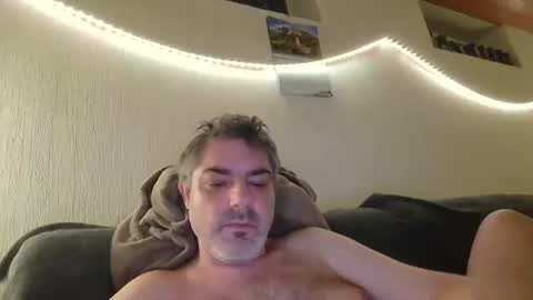 Snapshot of teeforyou chatting on October 9, 2025, 11:03 pm Peter online show from October 9, 2025, 11:03 pm