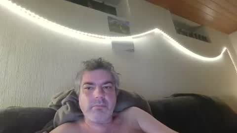 Peter online show from November 23, 2025, 7:46 pm