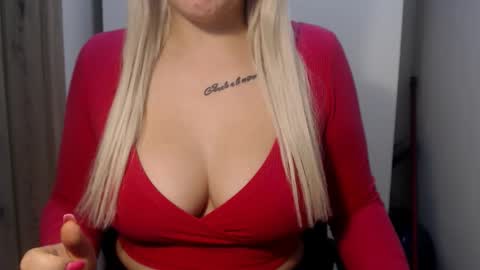 Snapshot of teeyara_ chatting on September 27, 2025, 7:24 am Teeyara  online show from September 27, 2025, 7:24 am