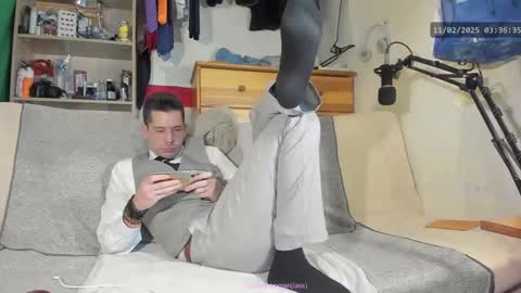 Snapshot of telepaticman chatting on February 11, 2025, 2:35 am Virg Lszl online show from February 11, 2025, 2:35 am