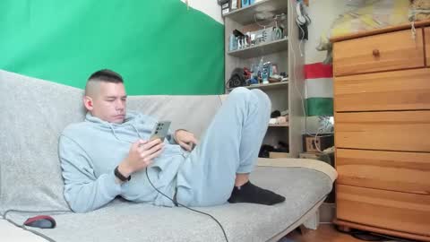 Snapshot of telepaticman chatting on October 31, 2025, 11:22 am Virg Lszl online show from October 31, 2025, 11:22 am