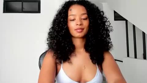 Snapshot of teles10 chatting on February 7, 2025, 2:47 pm Teles2023 online show from February 7, 2025, 2:47 pm