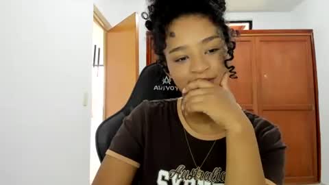 Snapshot of teles10 chatting on February 17, 2025, 3:09 pm Teles2023 online show from February 17, 2025, 3:09 pm