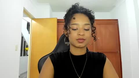 Snapshot of teles10 chatting on February 18, 2025, 1:10 am Teles2023 online show from February 18, 2025, 1:10 am