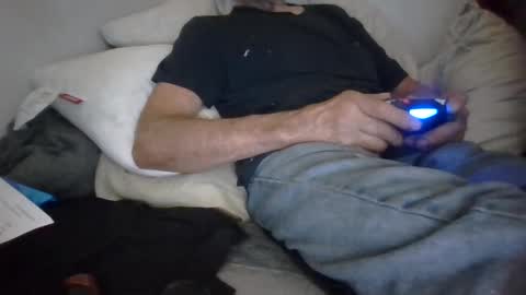 tellias online show from September 10, 2025, 10:37 am