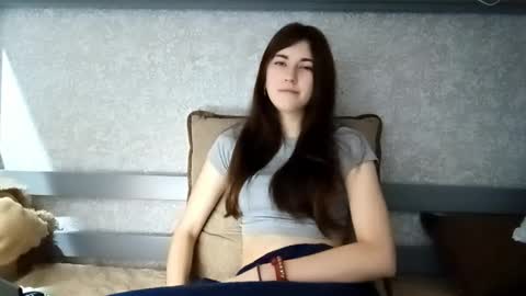 Snapshot of tempiebunting chatting on November 10, 2025, 5:50 am Alice online show from November 10, 2025, 5:50 am