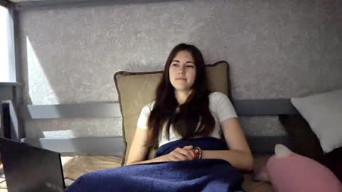 Snapshot of tempiebunting chatting on November 11, 2025, 5:07 am Alice online show from November 11, 2025, 5:07 am